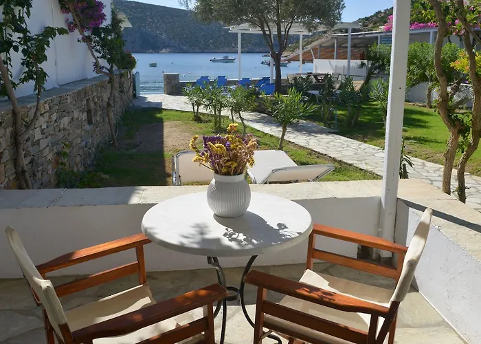 Agrilia & Lägenhet Vathi (Sifnos)